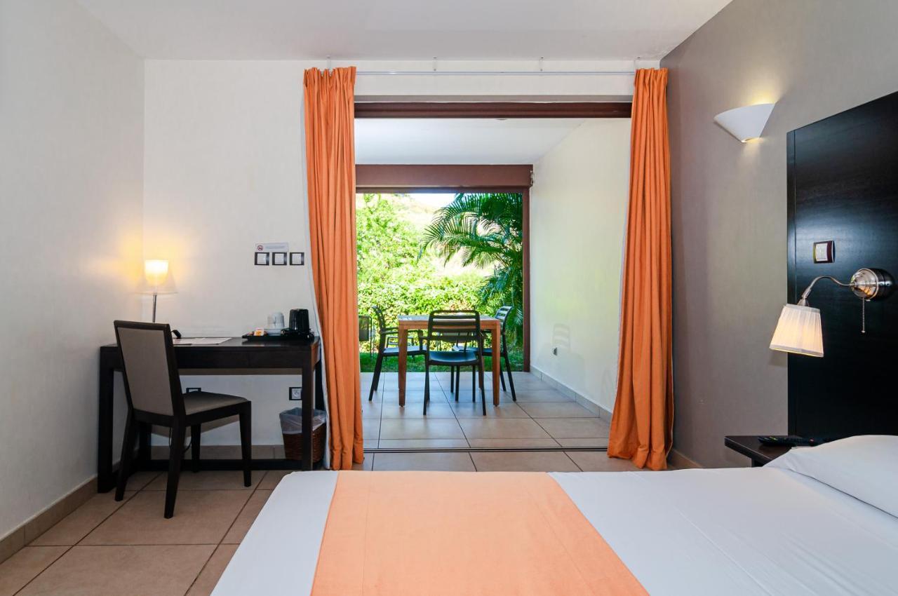 Tama Hotel Saint-Gilles-les Bains Exterior foto