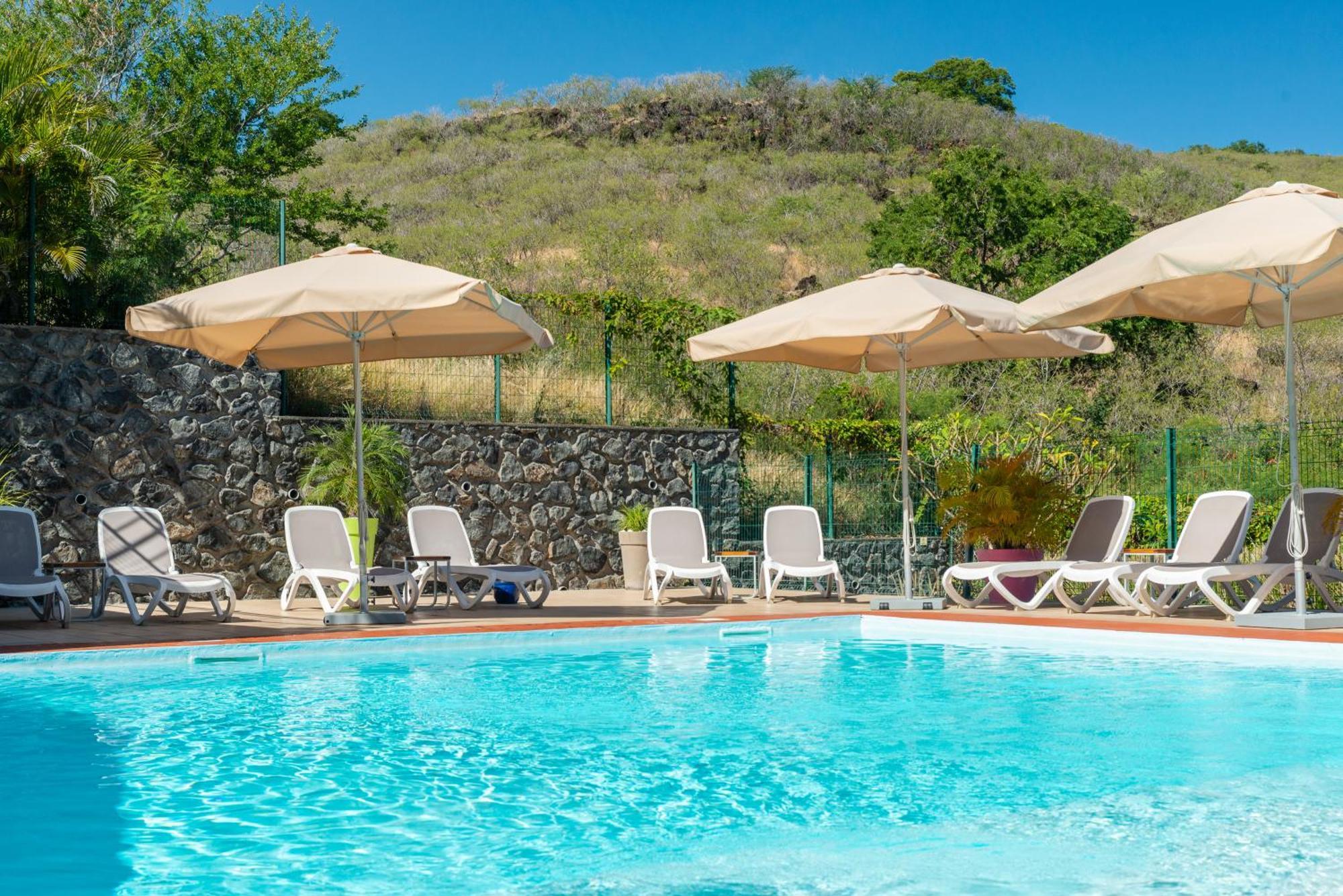 Tama Hotel Saint-Gilles-les Bains Exterior foto